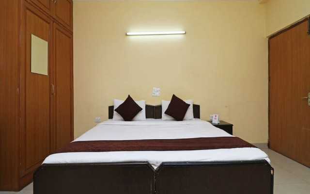 Divine Inn by OYO Rooms