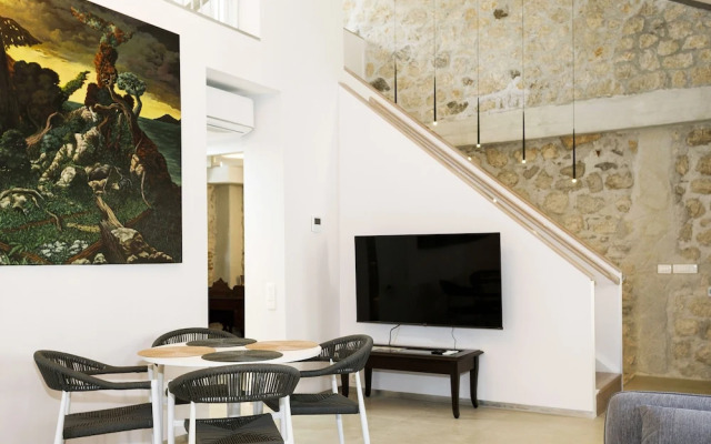 Galathea House