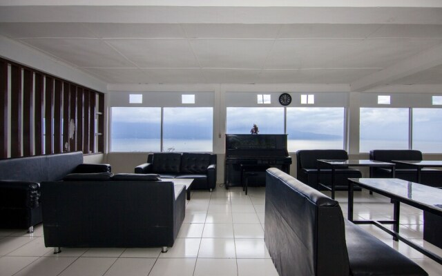 Gapura Hotel by OYO Rooms