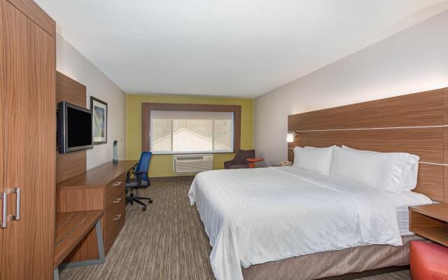 Holiday Inn Express & Suites Phoenix Tempe - University