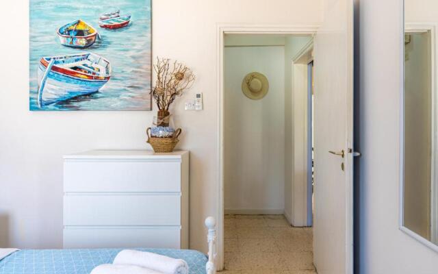 Sea Breeze 1-BR Apt in Pyla