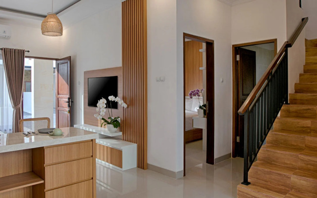 Taman Seminyak Suites