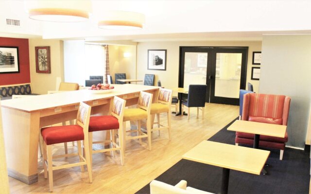 Hampton Inn & Suites Modesto-Salida