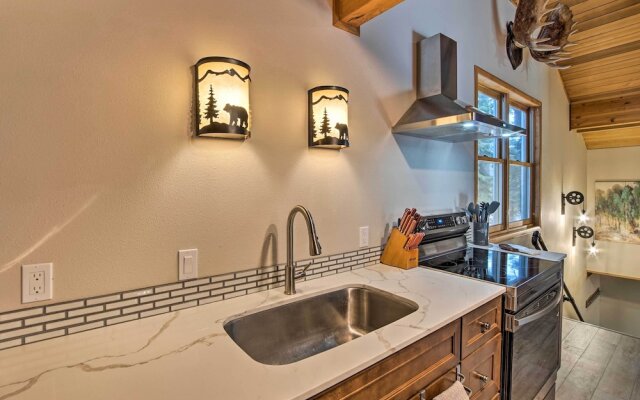 Modern Cabin - 2 Mi to Speelyi Beach!