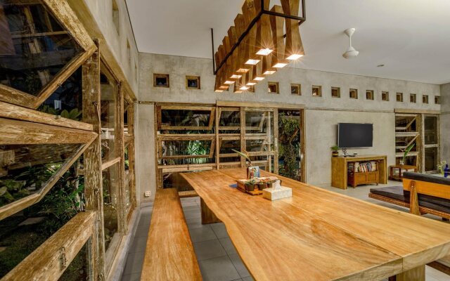 Lokal Bali Hostel