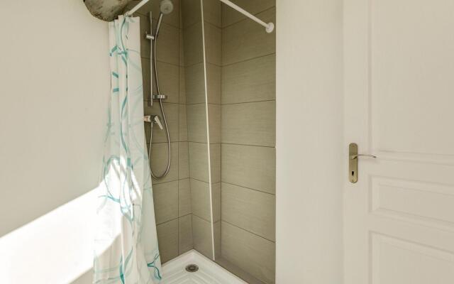 Comfortable Holiday Home in Montouliers near Bize Minervois