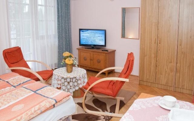 Apartments Yowan