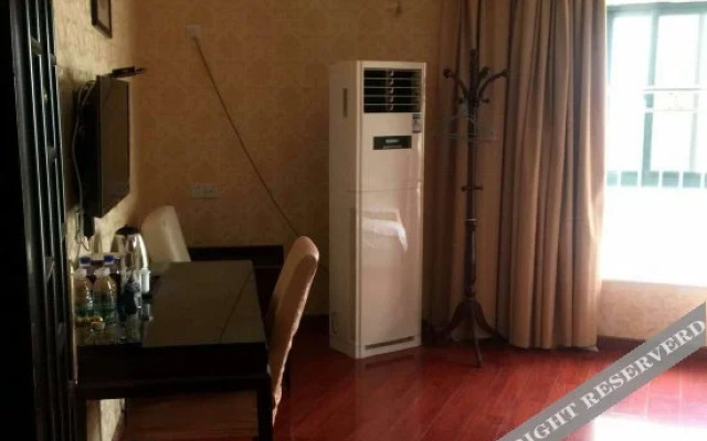 Rnhu Hotel