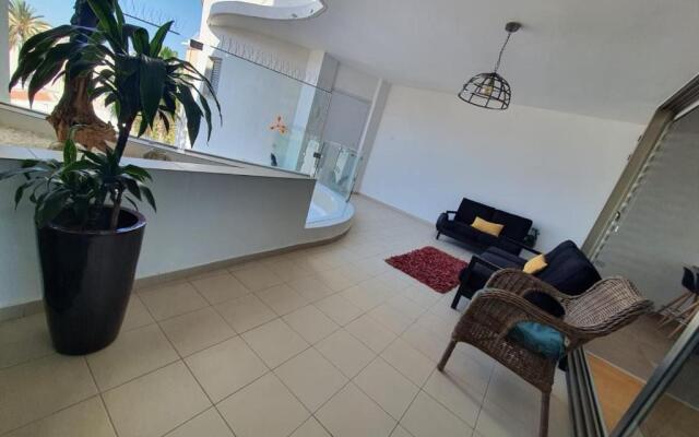 Anamor apartment 408