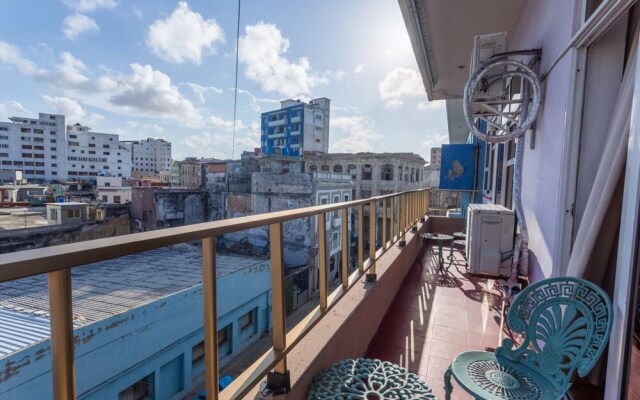 Apt Hola Malecon private & comfortable