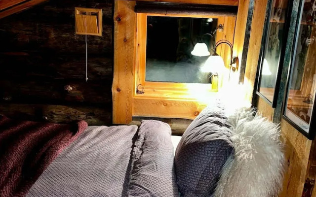 Aurora Bliss Cabin Retreat