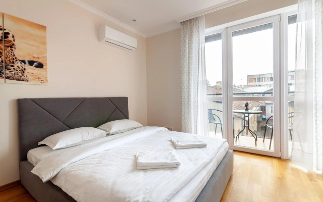 Regrand apartment on Kulisha 47a