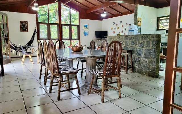 Casa Grande - 4 Suítes - Pier - Internet fibra 100MB