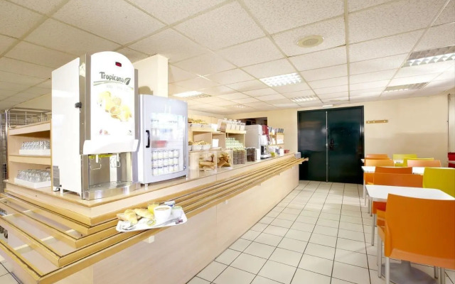 Hotel Premiere Classe Marne La Vallee - Saint Thibault Des Vignes