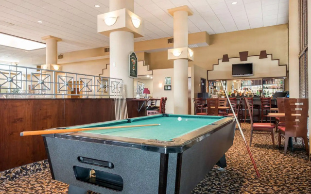 Quality Inn & Suites Tarpon Springs South