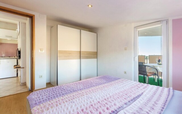 Awesome Home in Medulin With Wifi and 2 Bedrooms