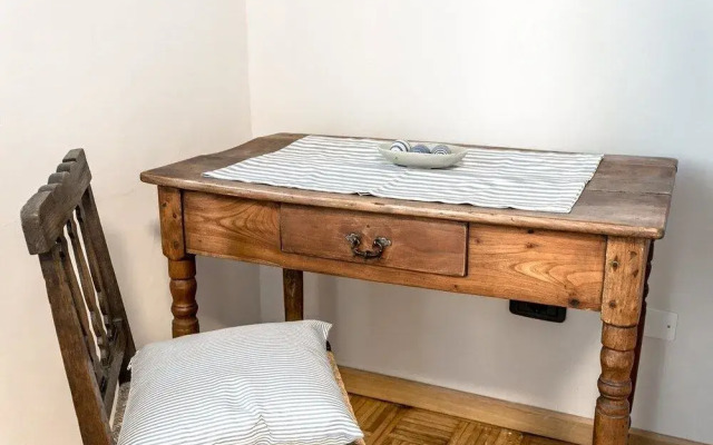 Boulevard 900 - Comfort and Style - Entire Structure 12 Beds