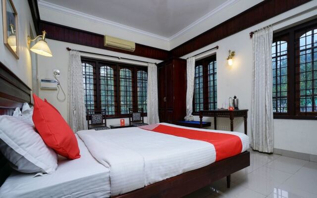 OYO 10638 Chandana Royal Resorts