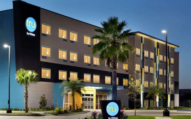 Tru by Hilton Houston Webster NASA