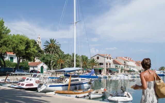 Amazing Home in Sucuraj With 3 Bedrooms and Wifi