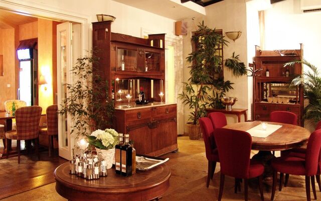 Antik Hotel