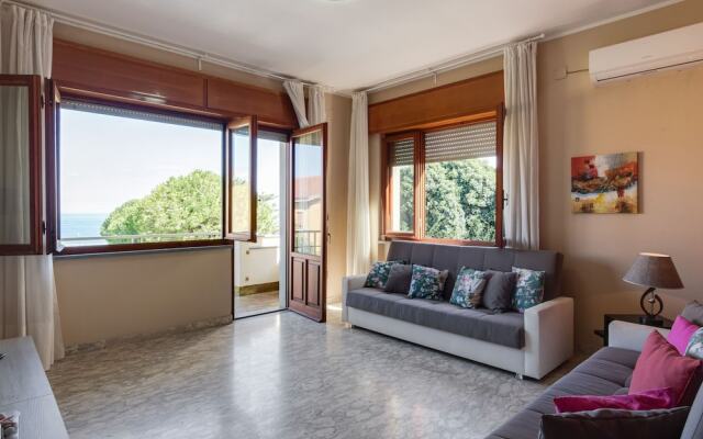 Luxurious Apartment in Briatico Calabria with Sea view