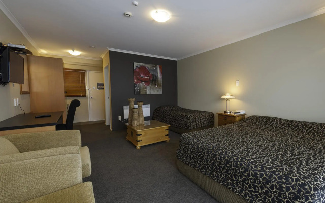 Picton Beachcomber Inn