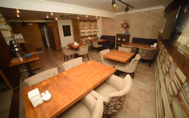 Apollon Hotel
