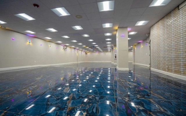 Philly Inn & Suites Hotel