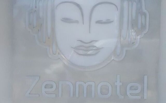 ZenMotel Apartments