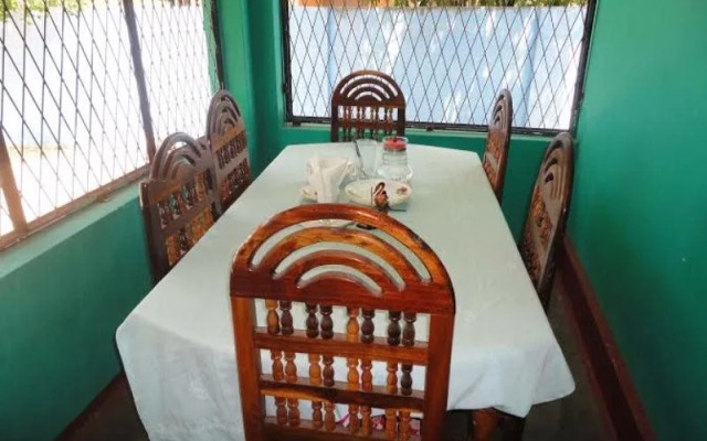 Luckmins Guest House