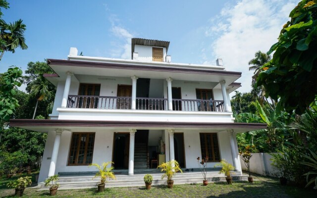 OYO 14172 Home Green View Ernakulam Medical Centre