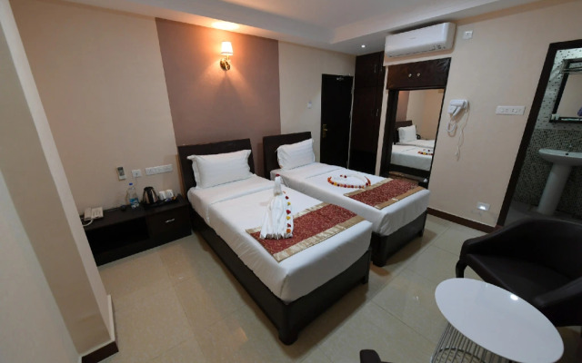 Hotel Sampath by OYO