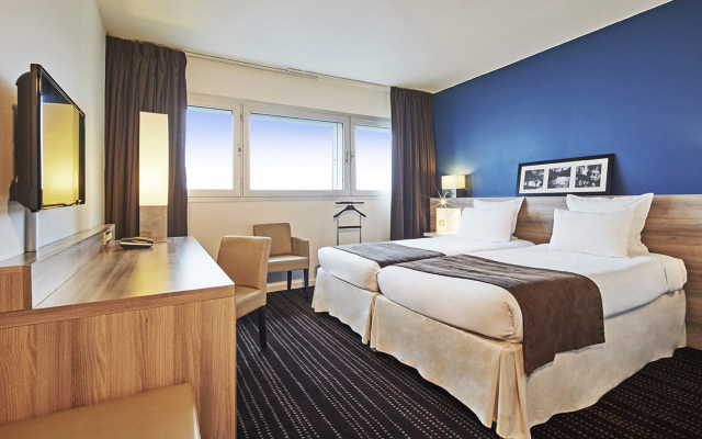Hotel Campanile Le Bourget