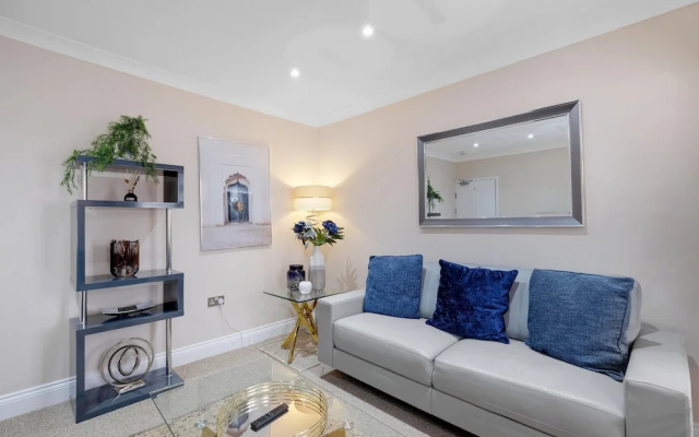 Stylish 4 Bedroom Home in Brightside Ave