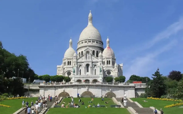 Duplex design à 5min du sacré cœur