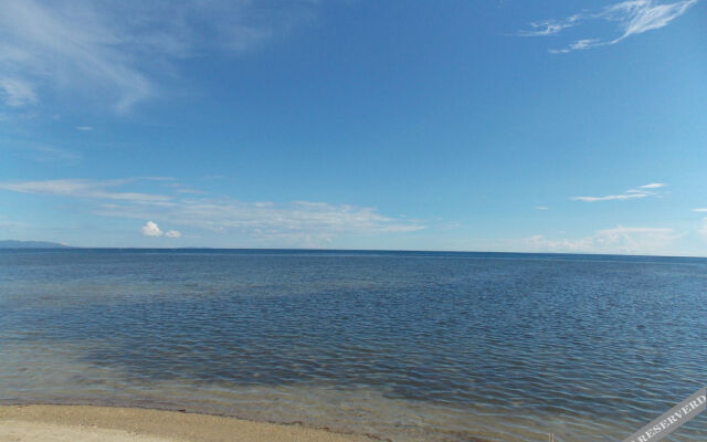 Woodruffs Beach Resort