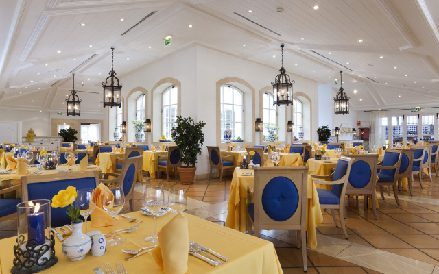 Seaside Grand Hotel Residencia