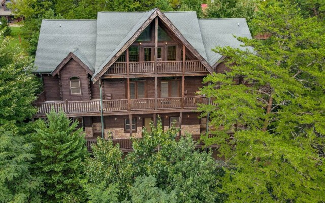 SmokyStays 6 Bedroom Cabin