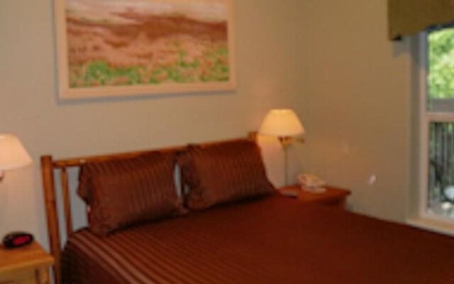 Creekside Inn & Resort