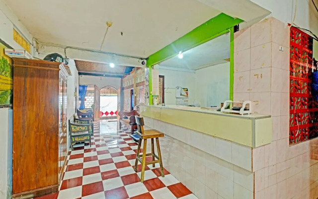 SPOT ON 91915 Homestay Superman