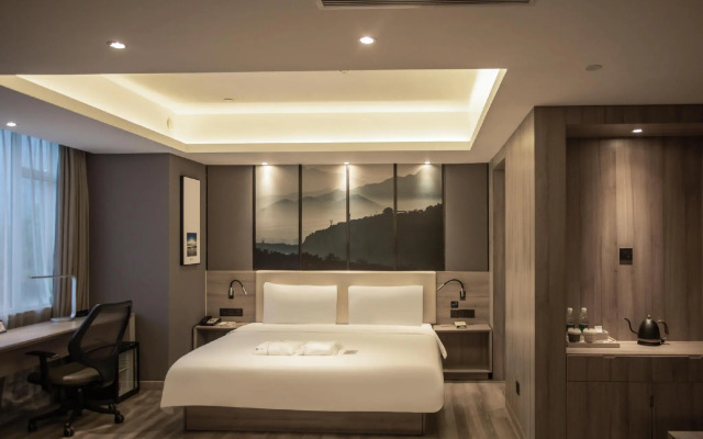 Atour Hotel Golden Beach Yantai