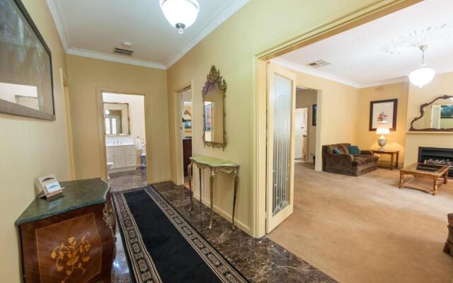 Ayr House B and B