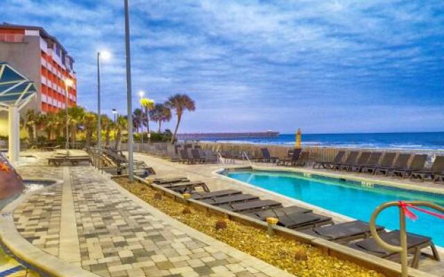 Luxurious Ocean Front 4th Floor Suite with Jet Tub