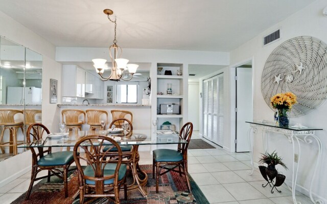 Runaway Bay Resort by BBG