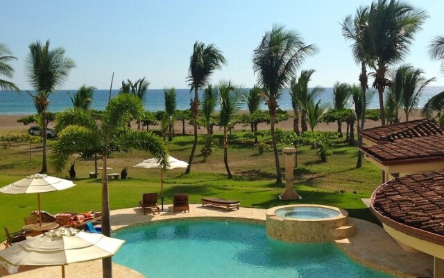 3 Bedroom Condo w/ Ocean View - Tres Regalos 201N by RedAwning