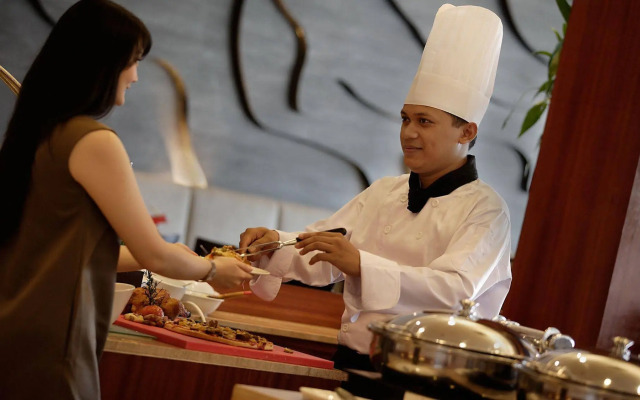 Hotel Santika Jemursari