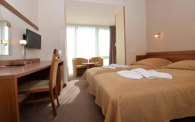 Palangos Zuvedra Hotel