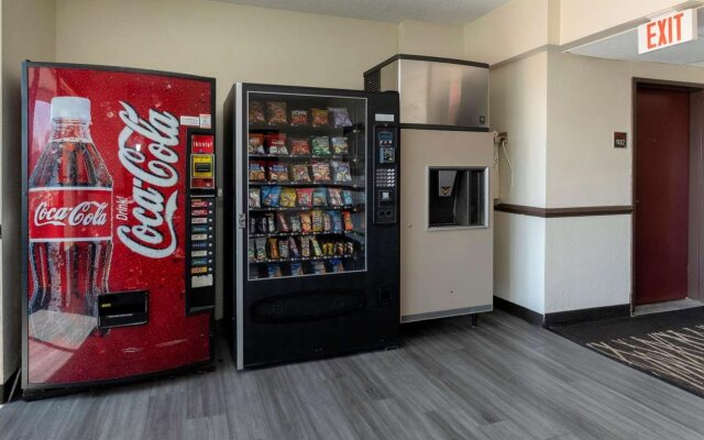 Red Roof Inn Warrenton