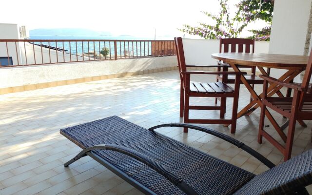 Astramaris Apartments